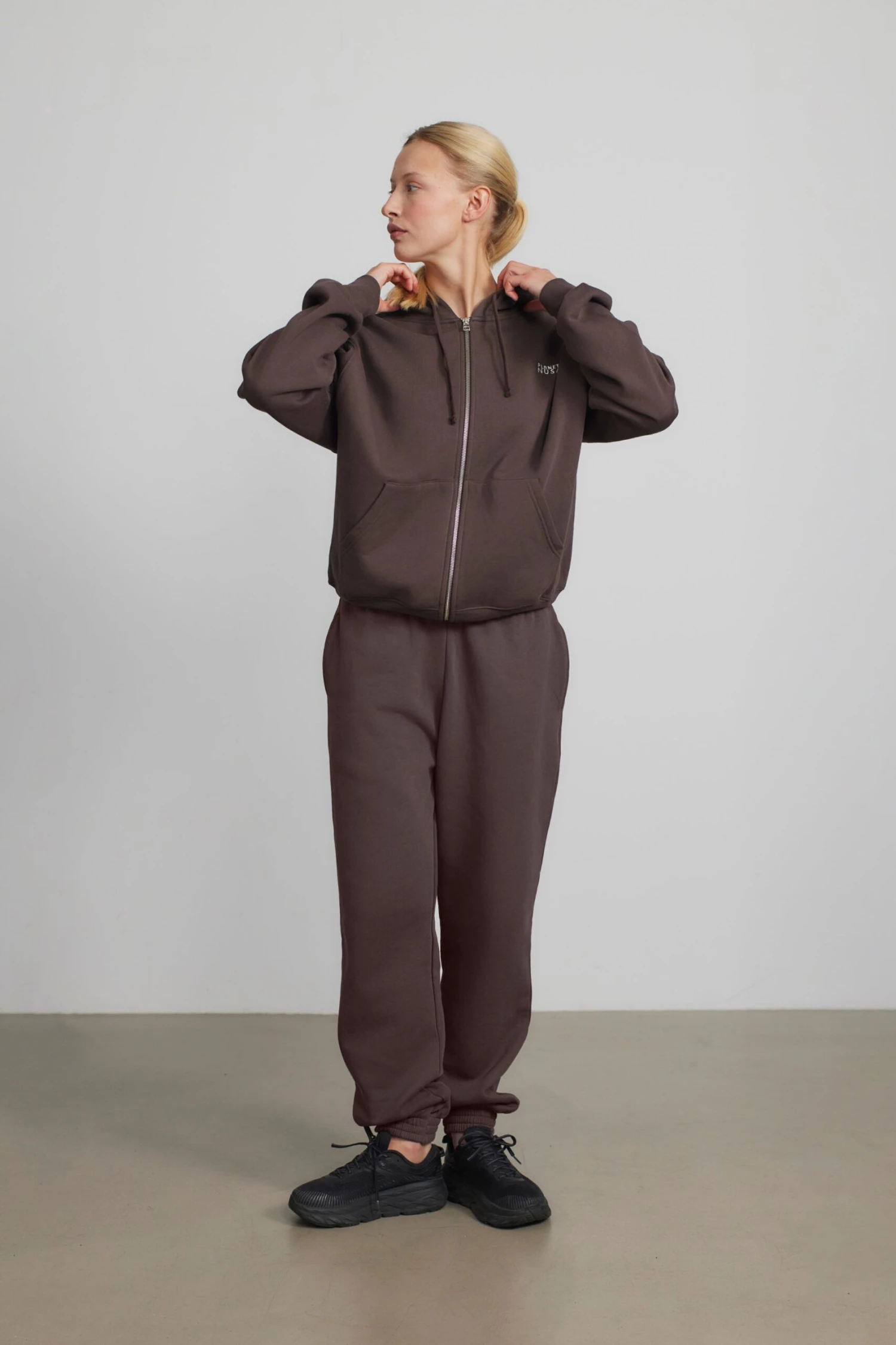 TRACK1 PANTS - Image 4