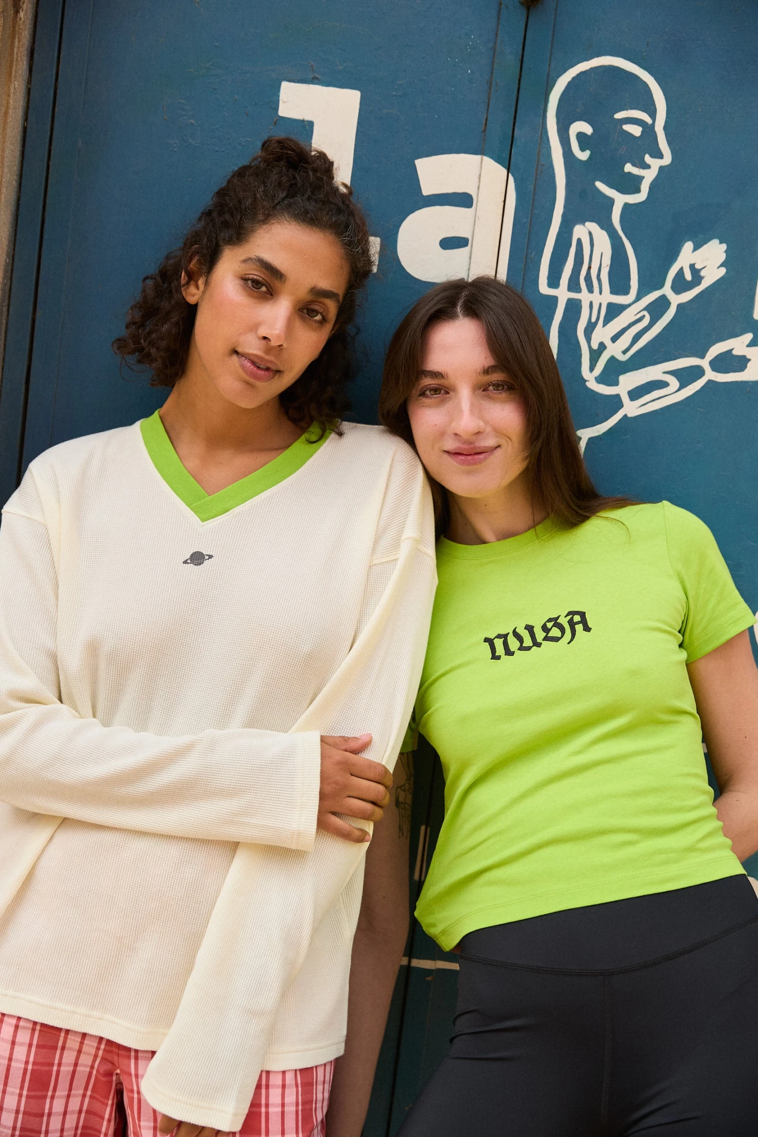 COLLEGE1 V-NECK - Image 4